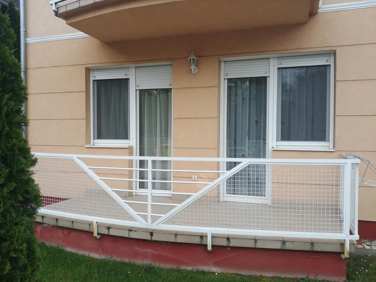 Arnyas Apartment Balatonlelle Ngoại thất bức ảnh